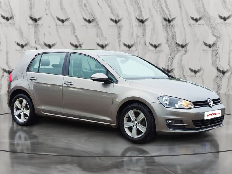 2015 Volkswagen Golf in grey — photo 2 of 29