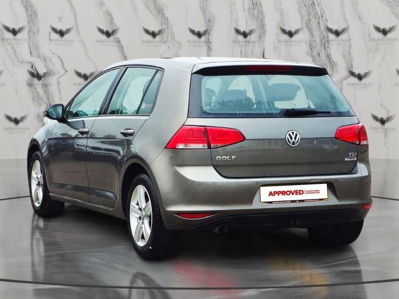 2015 Volkswagen Golf in grey — photo 6 of 29