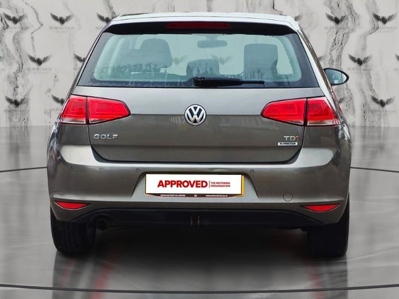 2015 Volkswagen Golf in grey — photo 7 of 29