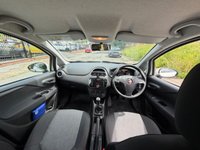 USED 2017 17 FIAT PUNTO 1.2 Pop + Hatchback 5dr Petrol Euro 6 (69 bhp)+2 KEYS+1 FORMER KEEPER+HISTORY+NEW CLUTCH JAN 2026+LOW INSURANCE+AIRCON+GREAT FIRST CAR+ALLOYS+ELECTRIC WINDOWS+VERY CLEAN CAR FOR AGE AND MILES+HPI CLEAR WITH VOSA MOT HISTORY, PART EXCHANGE WELCOME, FULL DEALER FACILITIES+FINANCE ARRANGED, CLEAN +GREAT DRIVE+GOOD MPG, 2 KEYS+1 FORMER KEEPER+HISTORY+NEW CLUTCH JAN 2026+LOW INSURANCE+AIRCON+GREAT FIRST CAR+ALLOYS+ELECTRIC WINDOWS+VERY CLEAN CAR FOR AGE AND MILES+HPI CLEAR