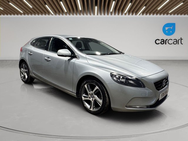 View our VOLVO V40