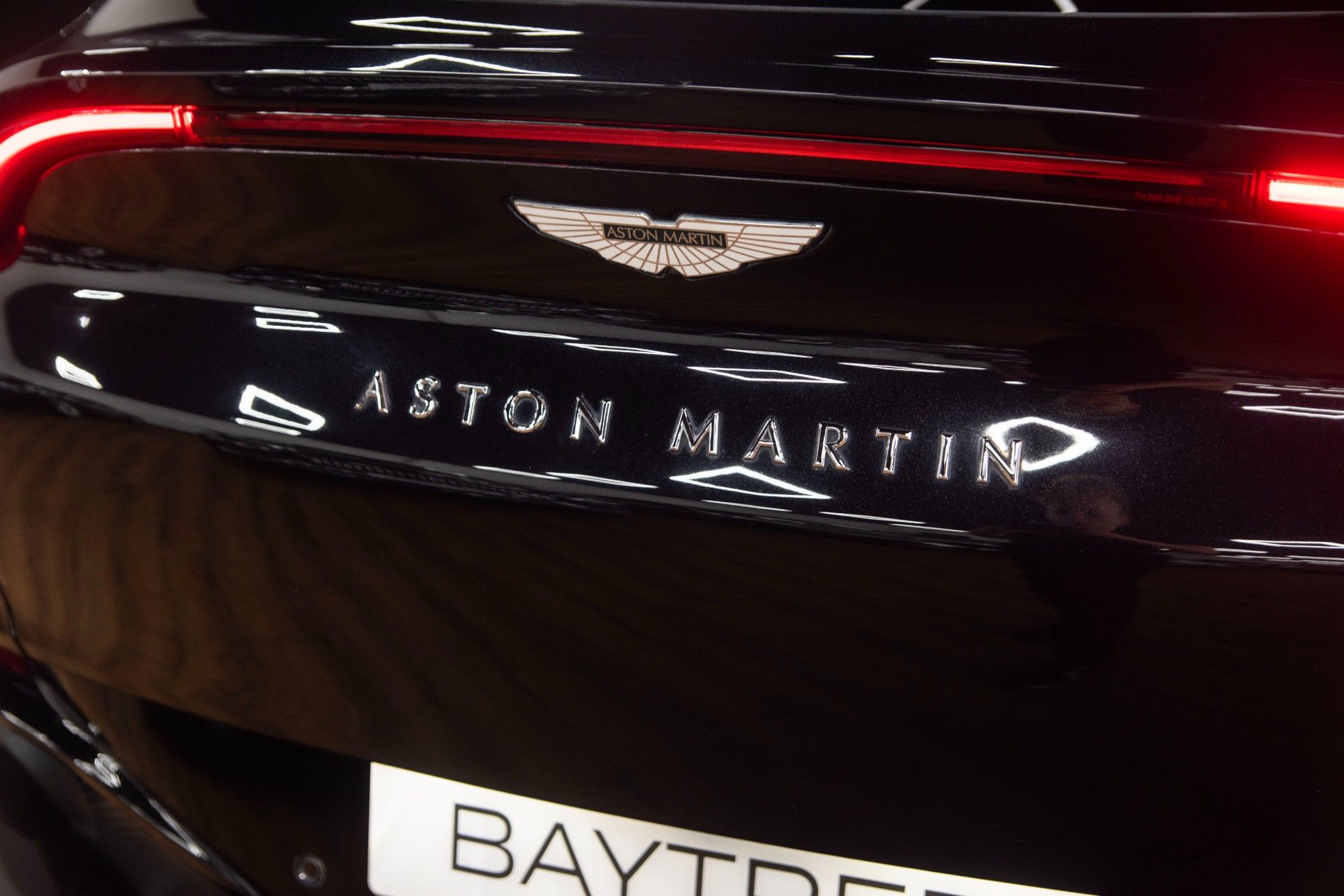 USED 2020 L ASTON MARTIN DBX 4.0 V8 SUV 5dr Petrol Auto 4WD Euro 6 (s/s) (550 ps) 