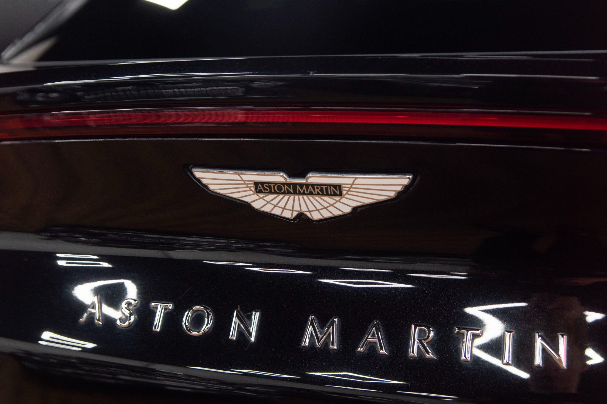 USED 2020 L ASTON MARTIN DBX 4.0 V8 SUV 5dr Petrol Auto 4WD Euro 6 (s/s) (550 ps) 