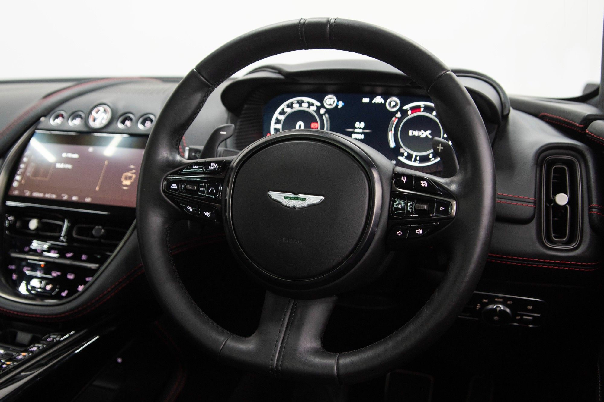 USED 2020 L ASTON MARTIN DBX 4.0 V8 SUV 5dr Petrol Auto 4WD Euro 6 (s/s) (550 ps) 