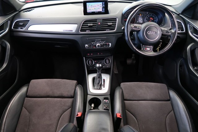 View our AUDI Q3
