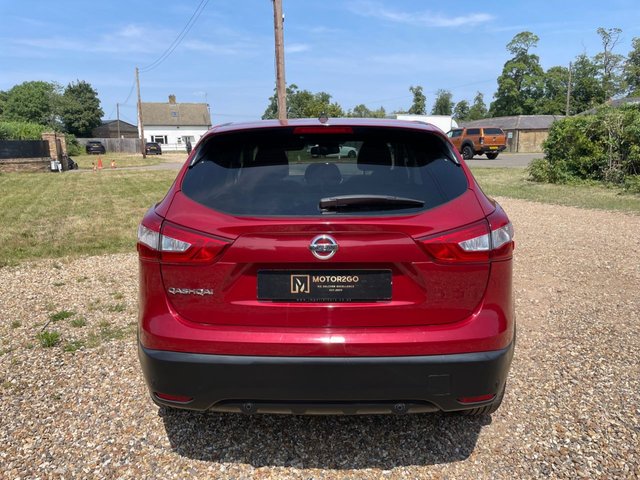 View our NISSAN QASHQAI