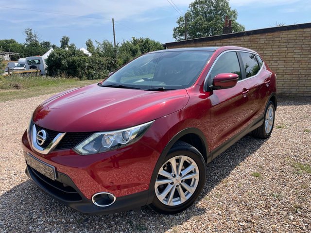 View our NISSAN QASHQAI