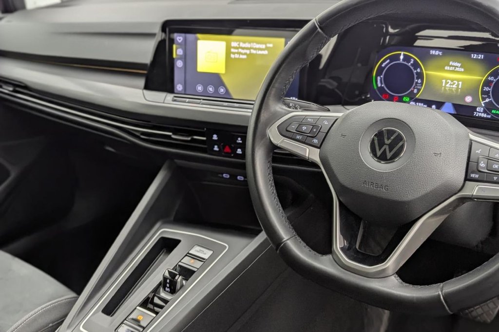 USED 2021 71 VOLKSWAGEN GOLF 1.4 TSI 13kWh Style Hatchback 5dr Petrol Plug-in Hybrid DSG Euro 6 (s/s) (204 ps) Car Play, Sat Nav, Cruise
