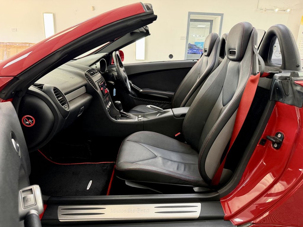USED 2009 59 MERCEDES-BENZ SLK 1.8 SLK200K Convertible 2dr Petrol Tiptronic Euro 4 (184 ps) 