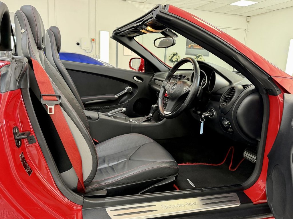 USED 2009 59 MERCEDES-BENZ SLK 1.8 SLK200K Convertible 2dr Petrol Tiptronic Euro 4 (184 ps) 
