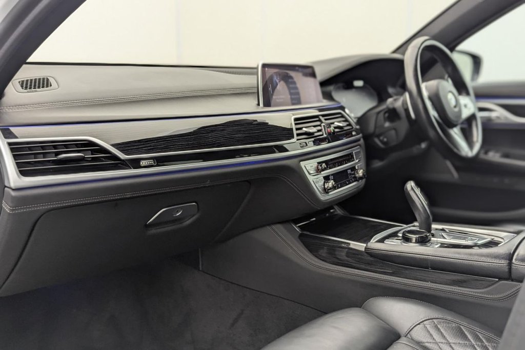 USED 2019 19 BMW 7 SERIES 3.0 730d M Sport Saloon 4dr Diesel Auto xDrive Euro 6 (s/s) (265 ps) **&pound;11,050 Of Optional Extras**