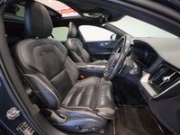USED 2019 19 VOLVO V60 2.0 D4 R-Design Pro Estate 5dr Diesel Auto Euro 6 (s/s) (190 ps) 