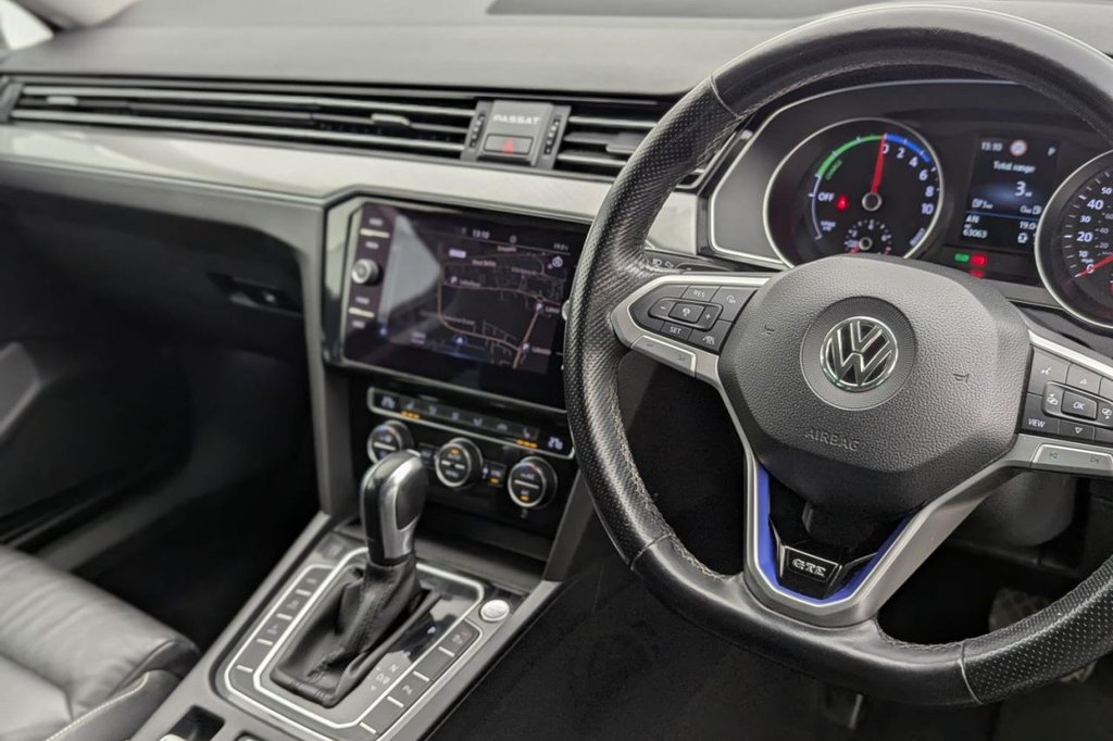 USED 2020 20 VOLKSWAGEN PASSAT 1.4 TSI 13kWh GTE Estate 5dr Petrol Plug-in Hybrid DSG Euro 6 (s/s) (218 ps) Car Play, Sensors, Sat Nav