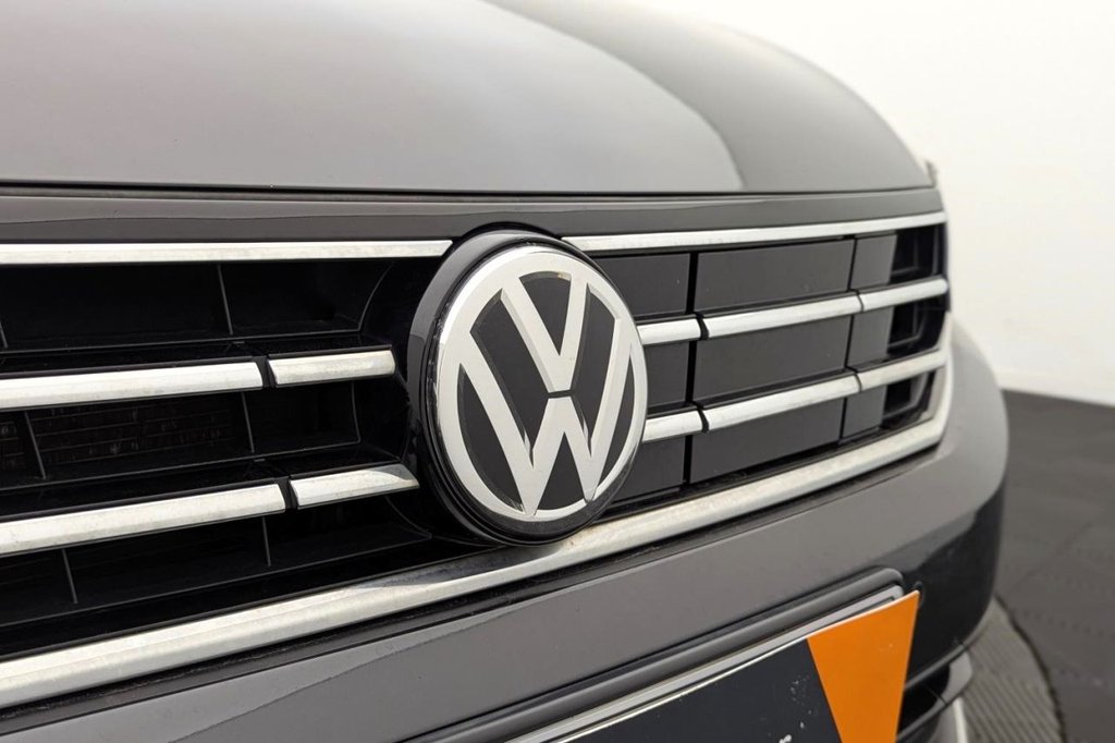 USED 2020 20 VOLKSWAGEN PASSAT 1.4 TSI 13kWh GTE Estate 5dr Petrol Plug-in Hybrid DSG Euro 6 (s/s) (218 ps) Car Play, Sensors, Sat Nav