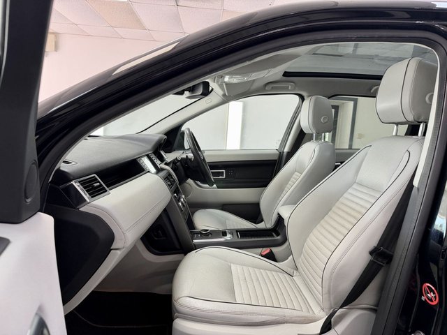 View our LAND ROVER DISCOVERY SPORT