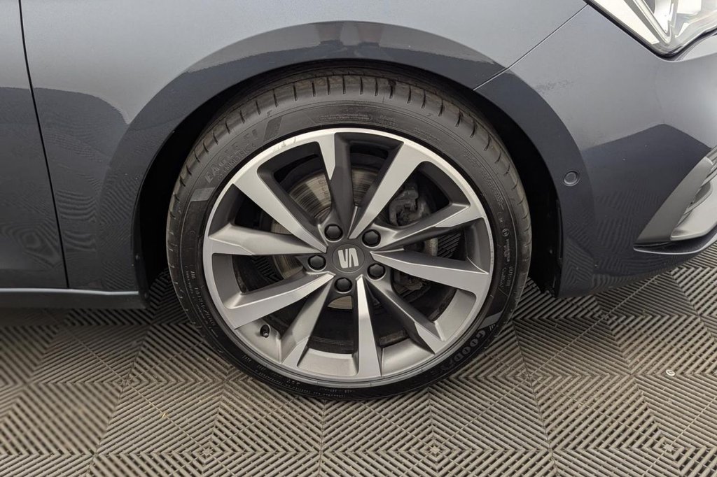 USED 2023 73 SEAT LEON 1.5 TSI EVO FR Sport Estate 5dr Petrol Manual Euro 6 (s/s) (130 ps) Car Play, Sat Nav, Sensors