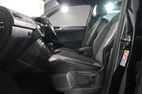 USED 2019 19 VOLKSWAGEN TIGUAN 2.0 TDI R-Line Tech SUV 5dr Diesel DSG Euro 6 (s/s) (150 ps) 5 DOCUMENTED SERVICES I GREAT SPEC