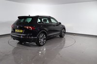 USED 2019 19 VOLKSWAGEN TIGUAN 2.0 TDI R-Line Tech SUV 5dr Diesel DSG Euro 6 (s/s) (150 ps) 5 DOCUMENTED SERVICES I GREAT SPEC