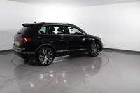 USED 2019 19 VOLKSWAGEN TIGUAN 2.0 TDI R-Line Tech SUV 5dr Diesel DSG Euro 6 (s/s) (150 ps) 5 DOCUMENTED SERVICES I GREAT SPEC