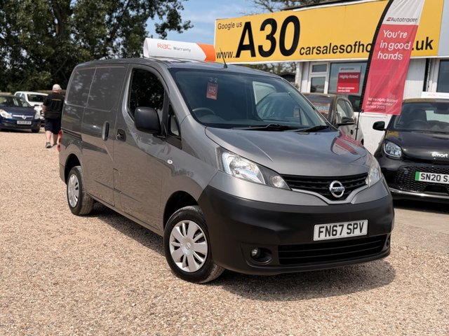 View our NISSAN NV200