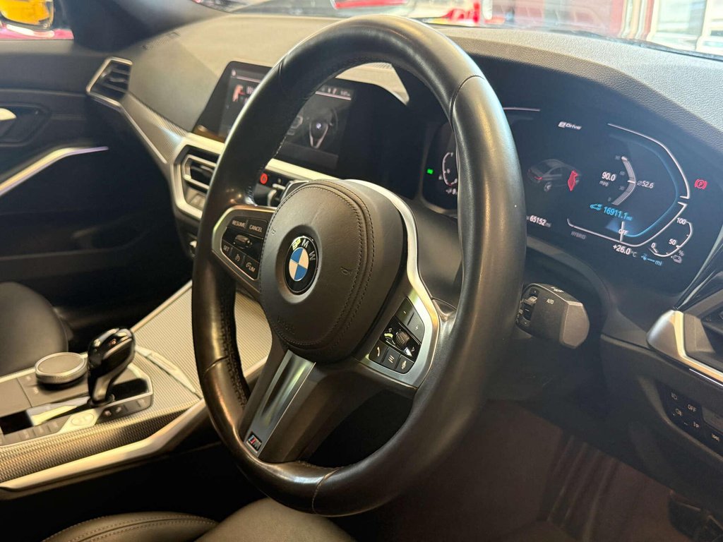USED 2020 20 BMW 3 SERIES 2.0 330e M Sport Auto 4dr FSH + M PERF KIT + 2 KEYS
