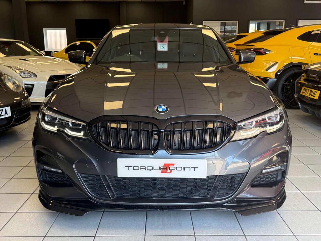 USED 2020 20 BMW 3 SERIES 2.0 330e M Sport Auto 4dr FSH + M PERF KIT + 2 KEYS