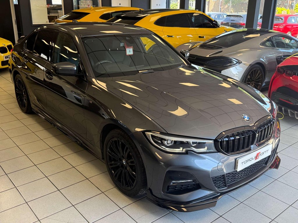 USED 2020 20 BMW 3 SERIES 2.0 330e M Sport Auto 4dr FSH + M PERF KIT + 2 KEYS