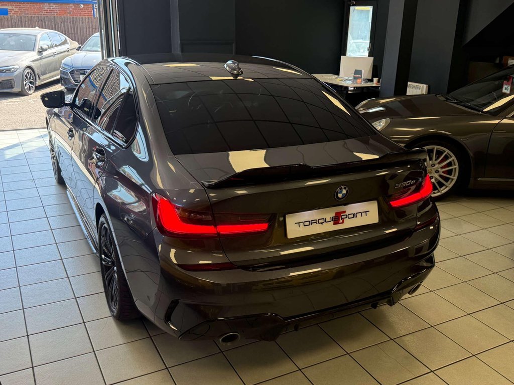 USED 2020 20 BMW 3 SERIES 2.0 330e M Sport Auto 4dr FSH + M PERF KIT + 2 KEYS