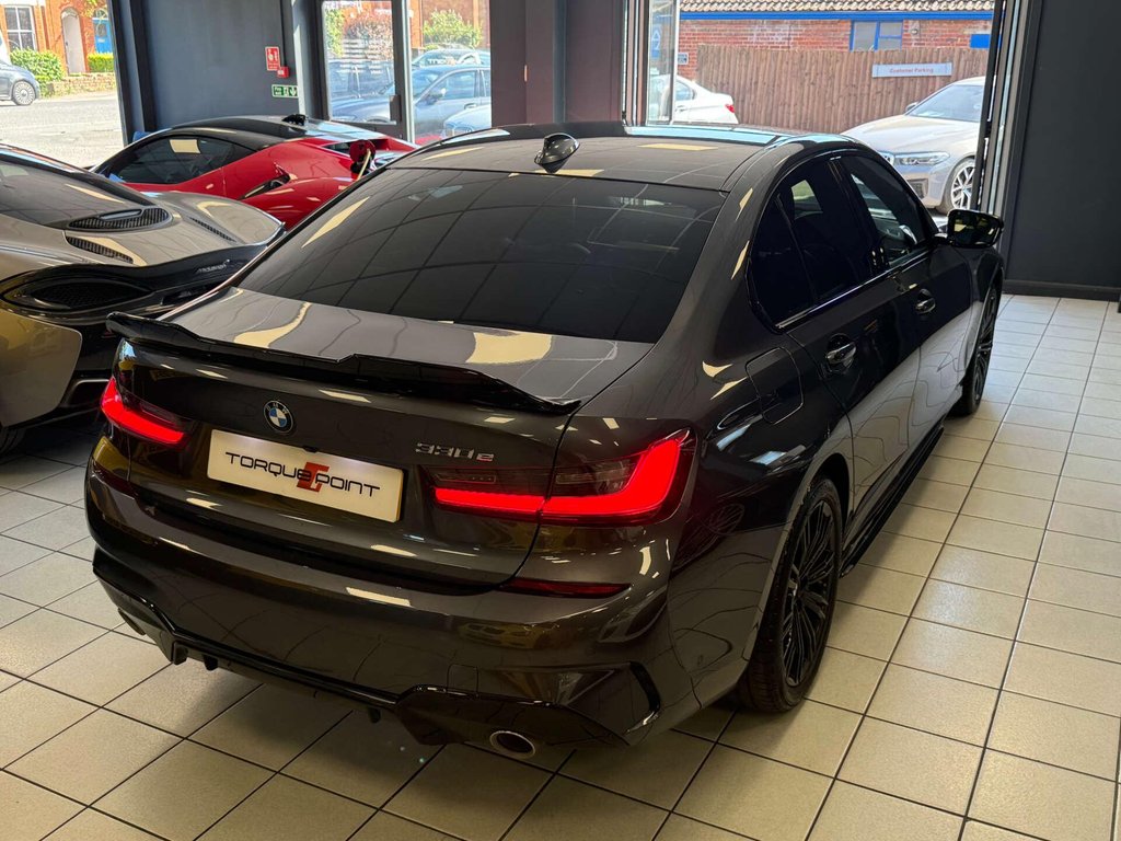 USED 2020 20 BMW 3 SERIES 2.0 330e M Sport Auto 4dr FSH + M PERF KIT + 2 KEYS