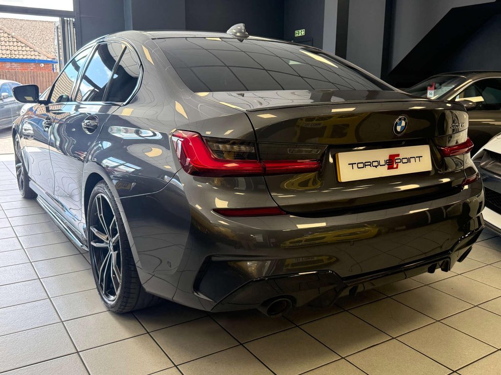 USED 2021 21 BMW 3 SERIES 2.0 330i M Sport Auto 4dr FSH + M SPORT PRO + 2 KEYS