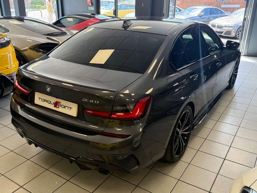 USED 2021 21 BMW 3 SERIES 2.0 330i M Sport Auto 4dr FSH + M SPORT PRO + 2 KEYS