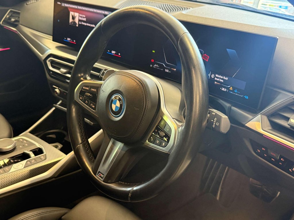 USED 2022 72 BMW 3 SERIES 2.0 330e M Sport Auto 5dr FDSH + M SPORT + 2 KEYS