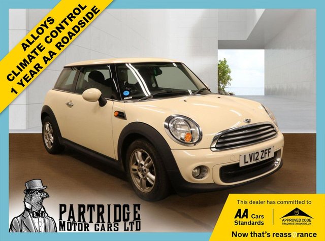 View our MINI Hatch 1.6 One Hatchback 3dr Petrol Manual Euro 5 (98 ps)