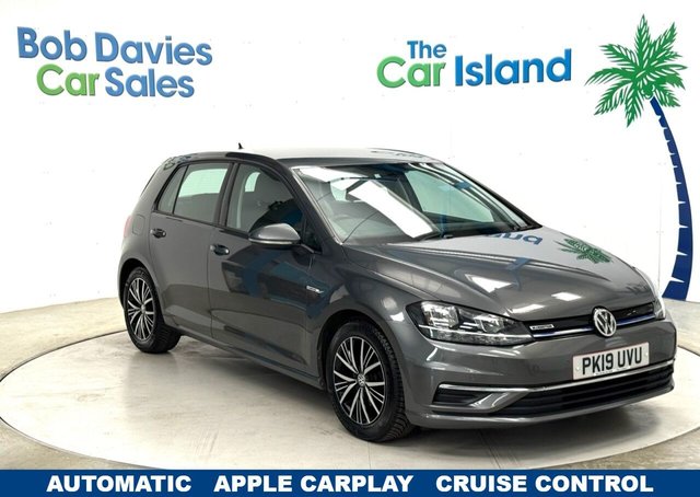 View our VOLKSWAGEN GOLF