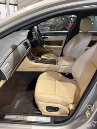 USED 2014 14 JAGUAR XF 2.2d Luxury Saloon 4dr Diesel Auto Euro 5 s/s 200ps Low Miles  Finance+2F/Kpr+Blth+AC+Nav+Lthr+RevCam+Service+MOT