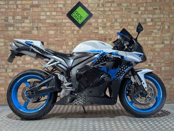 2009 HONDA CBR600RR 2009. LTD EDN. EXTENSIVE SERVICE HISTORY. NICE EXTRAS &pound;4750.00