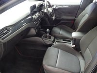USED 2019 69 FORD FOCUS 1.0T EcoBoost ST-Line Hatchback 5dr Petrol Manual Euro 6 (s/s) (125 ps) AIR CON CRUISE APPLE CARPLAY FRONT AND REAR P/SENSORS