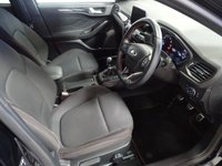 USED 2019 69 FORD FOCUS 1.0T EcoBoost ST-Line Hatchback 5dr Petrol Manual Euro 6 (s/s) (125 ps) AIR CON CRUISE APPLE CARPLAY FRONT AND REAR P/SENSORS