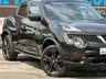 USED 2018 68 NISSAN JUKE 1.6 TEKNA (BOSE EDITION) SUV 5DR PETROL MANUAL EURO 6 (112 PS) NAV LOW RATE FINANCE AVAILABLE - LOW MILEAGE - 1 PREVIOUS OWNER - FULL FRANCHISED DEALER SERVICE HISTORY - 2 KEYS - HPI CHECK ALL CLEAR - ULEZ / LEZ / CAZ COMPLIANT - EURO 6 - STUNNING METTALIC BLACK PAINTWORK - TEKNA MODEL  - BOSE EDITION - SAT NAV - 360 VIEW REVERSE CAMERA -  DRIVE MODES - FULL LEATHER INTERIOR - HEATED SEATS - CRUISE CONTROL - AIR CONDITIONING - FOLDING MIRRORS - FINANCE AVAILABLE - ZERO DEPOSIT OFFERS - ALL VANS/CARS WELCOME IN PART-EXCHANGE, ANY AGE, ANY MILEAGE, ANY CONDITION