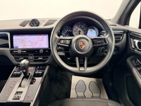 USED 2025 25 PORSCHE MACAN 2.9T V6 PDK AUTO 4WD 380 BHP + SAT NAV + HEATED SEATS + CAMERA + 21in ALLOYS JUST SERVICED AND 4 NEW TYRES