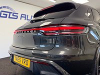 USED 2025 25 PORSCHE MACAN 2.9T V6 PDK AUTO 4WD 380 BHP + SAT NAV + HEATED SEATS + CAMERA + 21in ALLOYS JUST SERVICED AND 4 NEW TYRES
