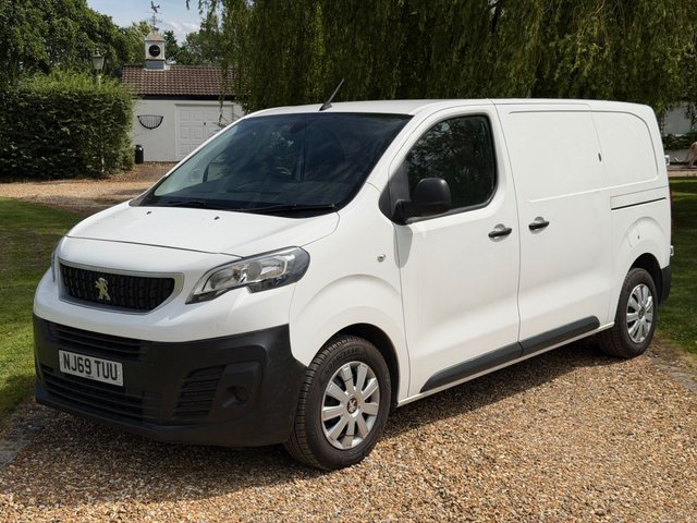 2019 69 Peugeot Expert 2.0 BlueHDi 1400 Professional Standard Panel Van 6dr Diesel Manual MWB Euro 6 (s/s) (120 ps)