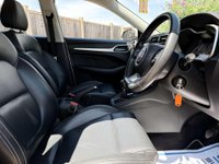 USED 2019 69 MG ZS 1.5 MG ZS Exclusive 5dr Sat Nav Parking Camera