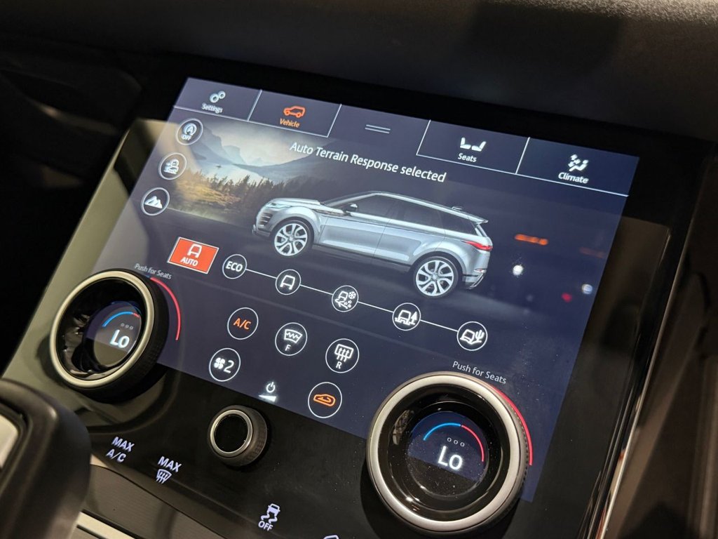 USED 2019 69 LAND ROVER RANGE ROVER EVOQUE 2.0 D180 SE SUV 5dr Diesel Auto 4WD Euro 6 (s/s) (180 ps) 