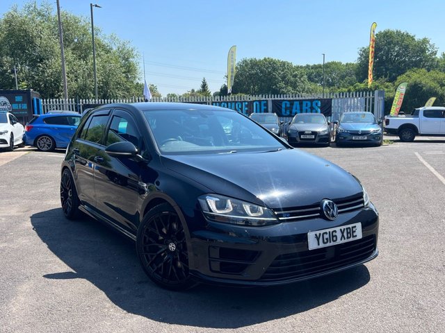 View our VOLKSWAGEN GOLF