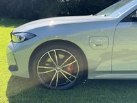 USED 2023 72 BMW 3 SERIES TOURING 2.0 330e 12kWh M Sport Touring 5dr Petrol Plug-in Hybrid Auto Euro 6 (s/s) (292 ps) M-Sport Pro Package