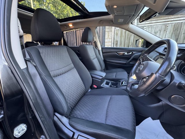 View our NISSAN X-TRAIL