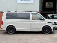 USED 2022 22 VOLKSWAGEN TRANSPORTER T28 HIGHLINE DSG PANEL / DAY VAN ( NO VAT ) NO VAT !!!   FULLY CARPETED + 18&rdquo; ALLOYS + SIDE WINDOWS