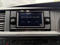 USED 2022 22 VOLKSWAGEN TRANSPORTER T28 HIGHLINE DSG PANEL / DAY VAN ( NO VAT ) NO VAT !!!   FULLY CARPETED + 18&rdquo; ALLOYS + SIDE WINDOWS