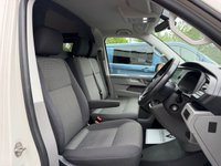 USED 2022 22 VOLKSWAGEN TRANSPORTER T28 HIGHLINE DSG PANEL / DAY VAN ( NO VAT ) NO VAT !!!   FULLY CARPETED + 18&rdquo; ALLOYS + SIDE WINDOWS